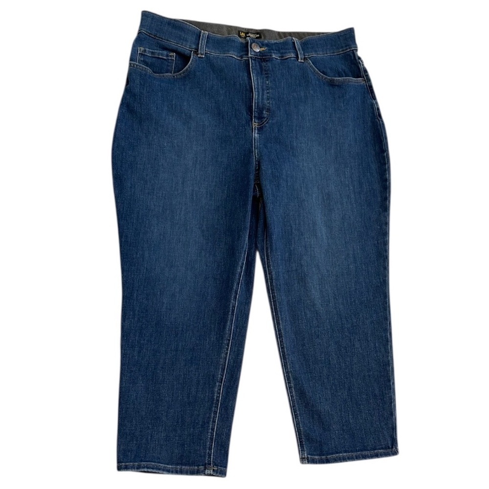Lee Plus Women’s Relaxed Fit Tapered Leg High Rise Denim Blue Jeans 20W Medium